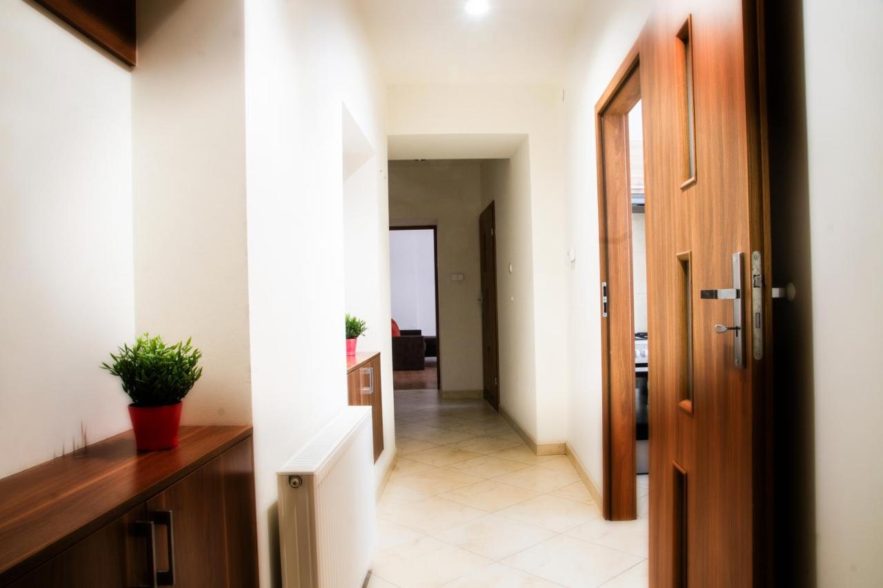 Apartament Pomaranczowy Narutowicza 11 ลูบลิน ภายนอก รูปภาพ